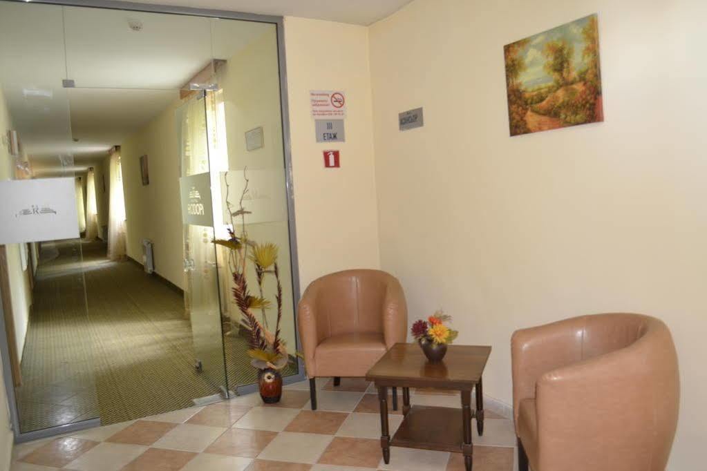 Rodopi Hotel Haskovo Exterior photo